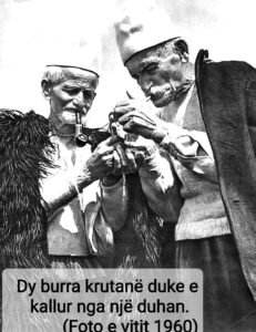 Burra Krutan duke dredh duhan_1960